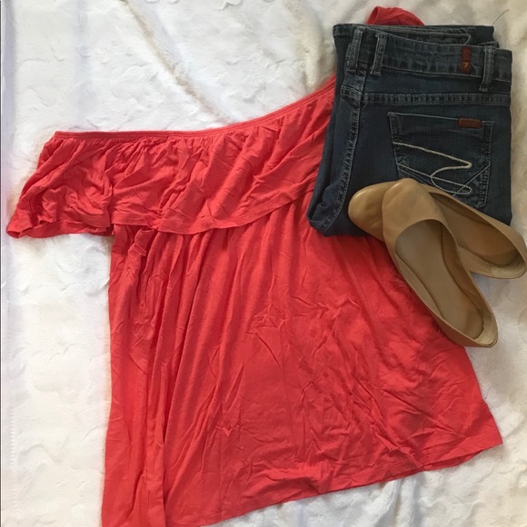 Tops - Old Navy Off the Shoulder Top